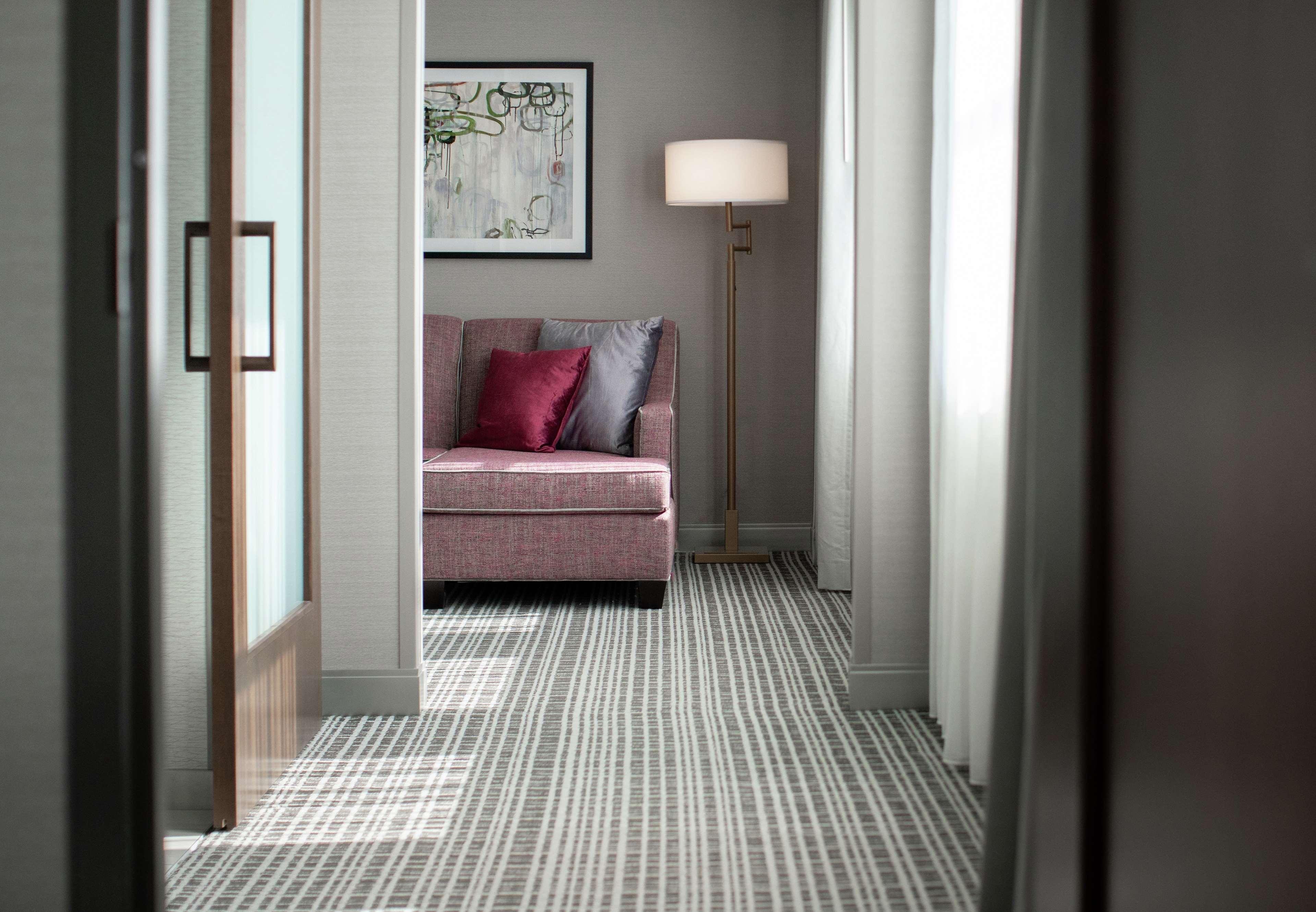 The Axis Moline Hotel, Tapestry Collection By Hilton Екстериор снимка