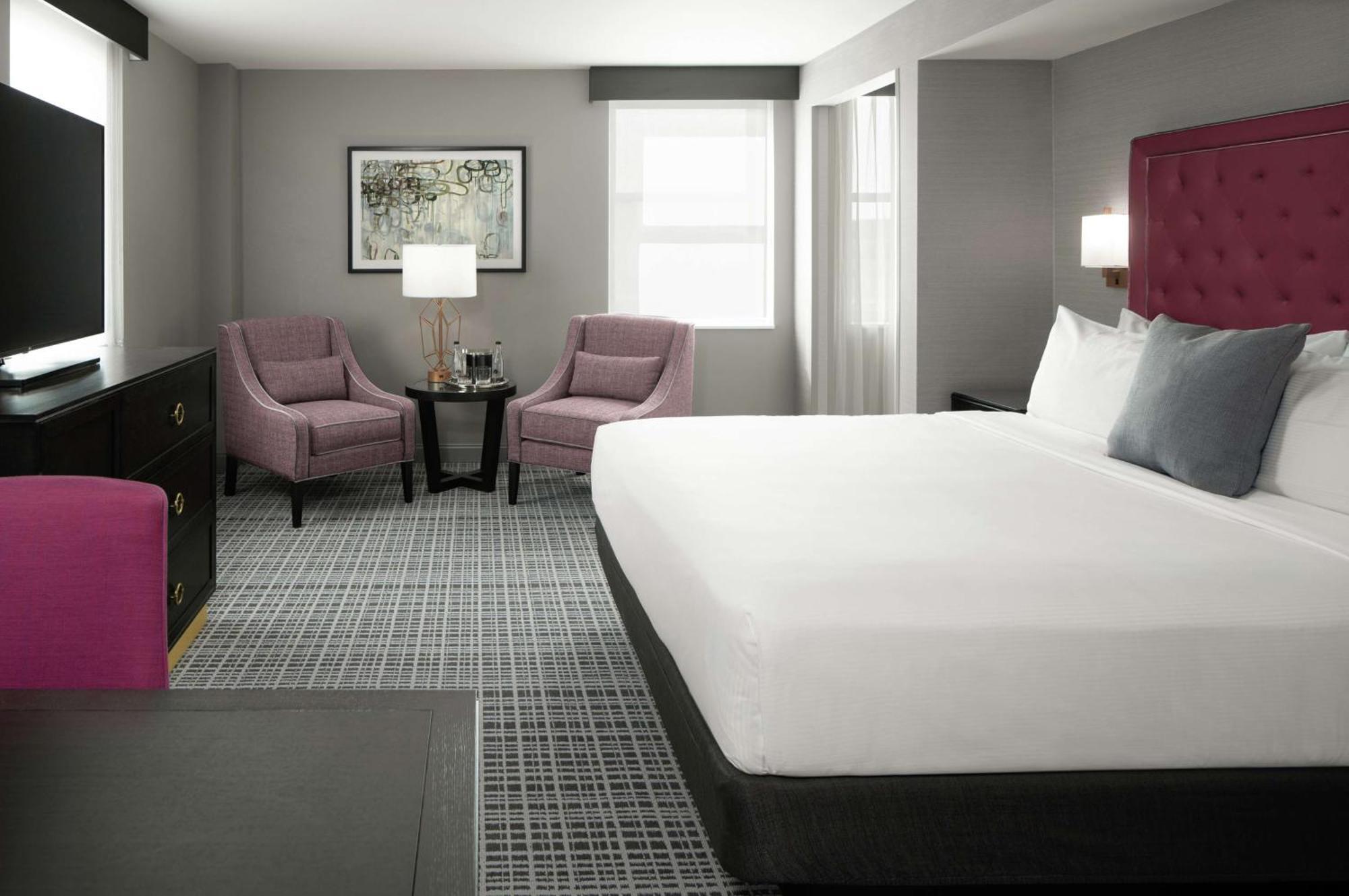 The Axis Moline Hotel, Tapestry Collection By Hilton Екстериор снимка